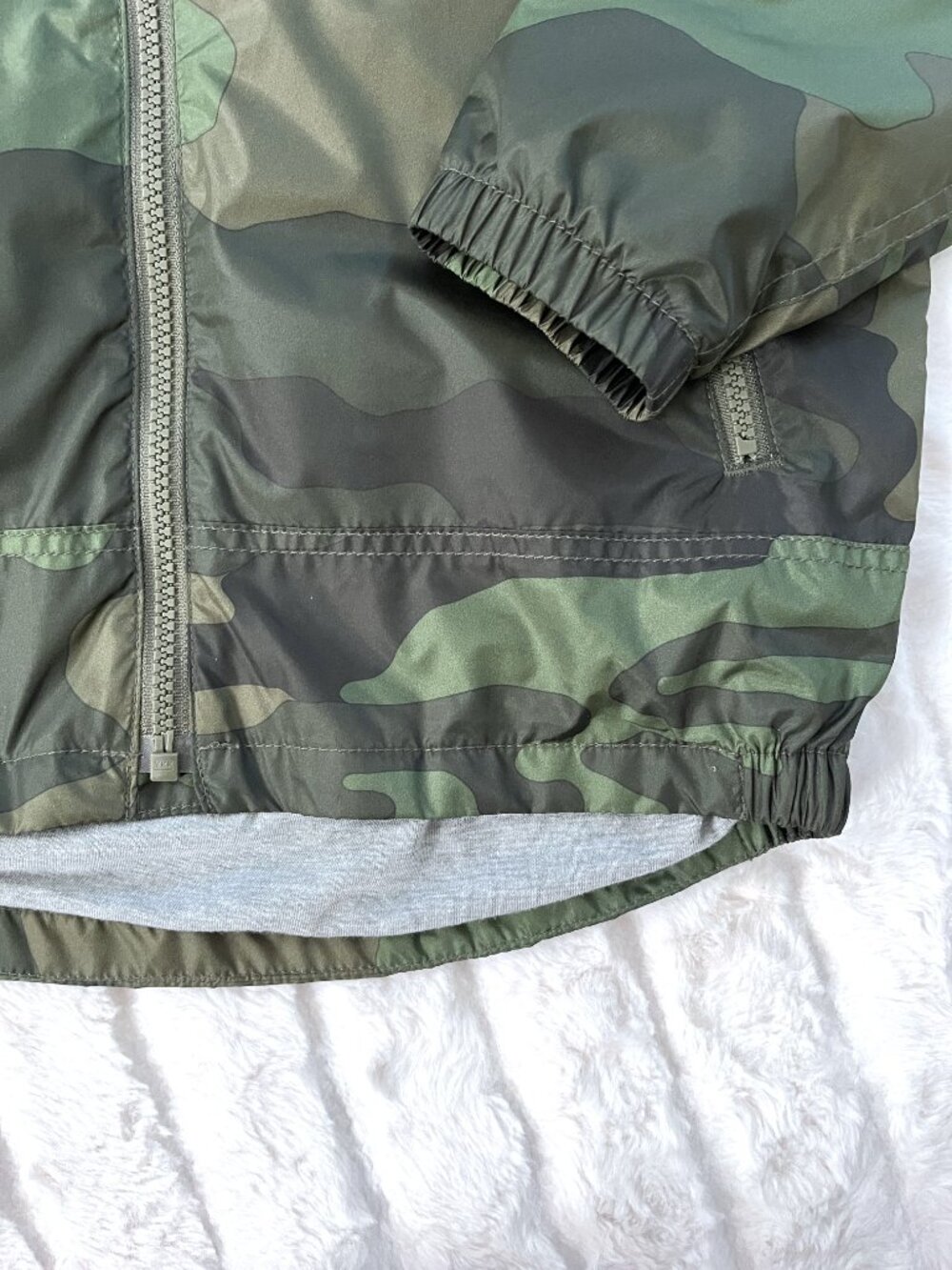 NWT Kids GAP Camo Windbreaker Jacket (Green) M / 8 - Picture 5 of 13